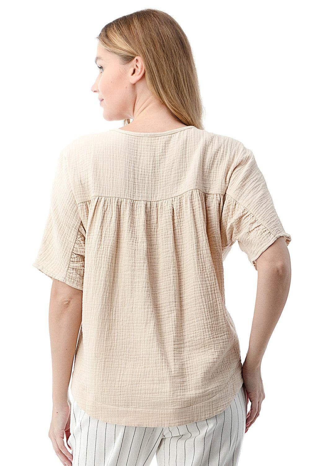 Button Down Wrinkled Round neck Top