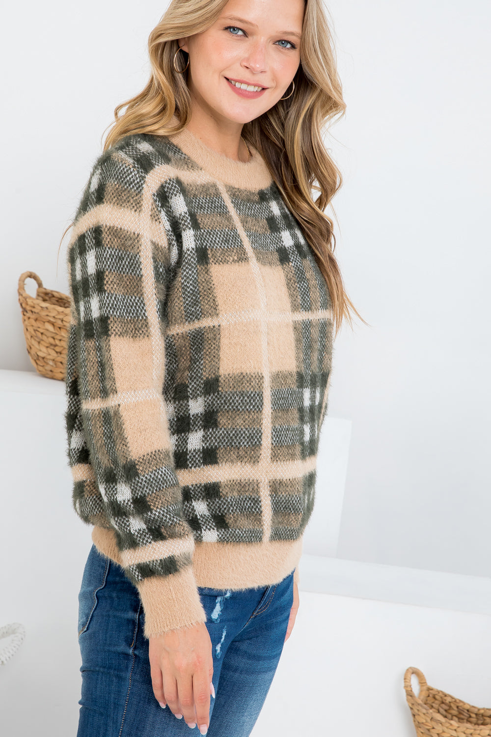 Patterned Round Neck Long Sleeve Sweater Top