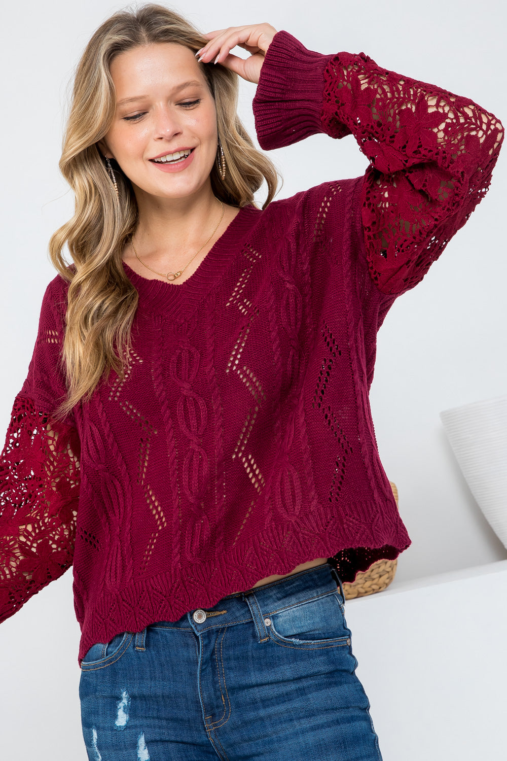 V-Neck Lace Contrasted Sweater Top