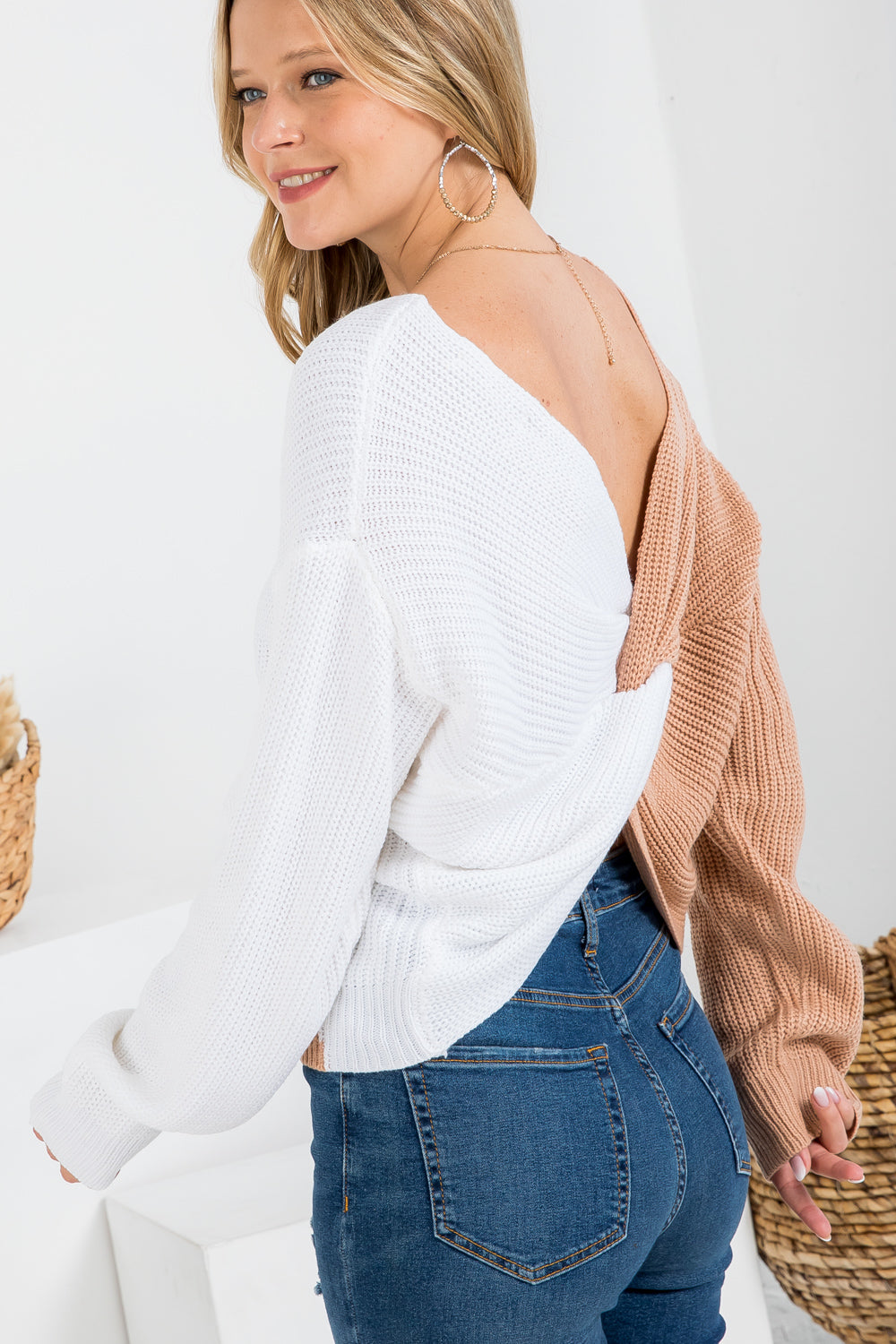 Open Back Two-tone Drop Shoulder Sweater Top