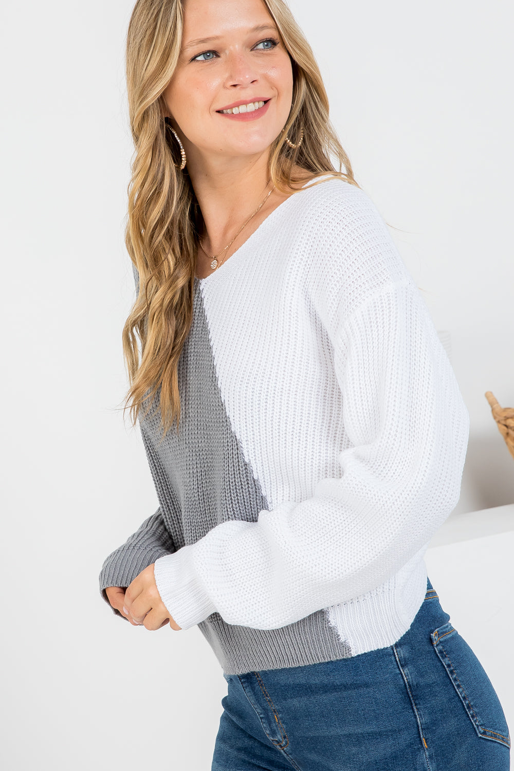 Open Back Two-tone Drop Shoulder Sweater Top